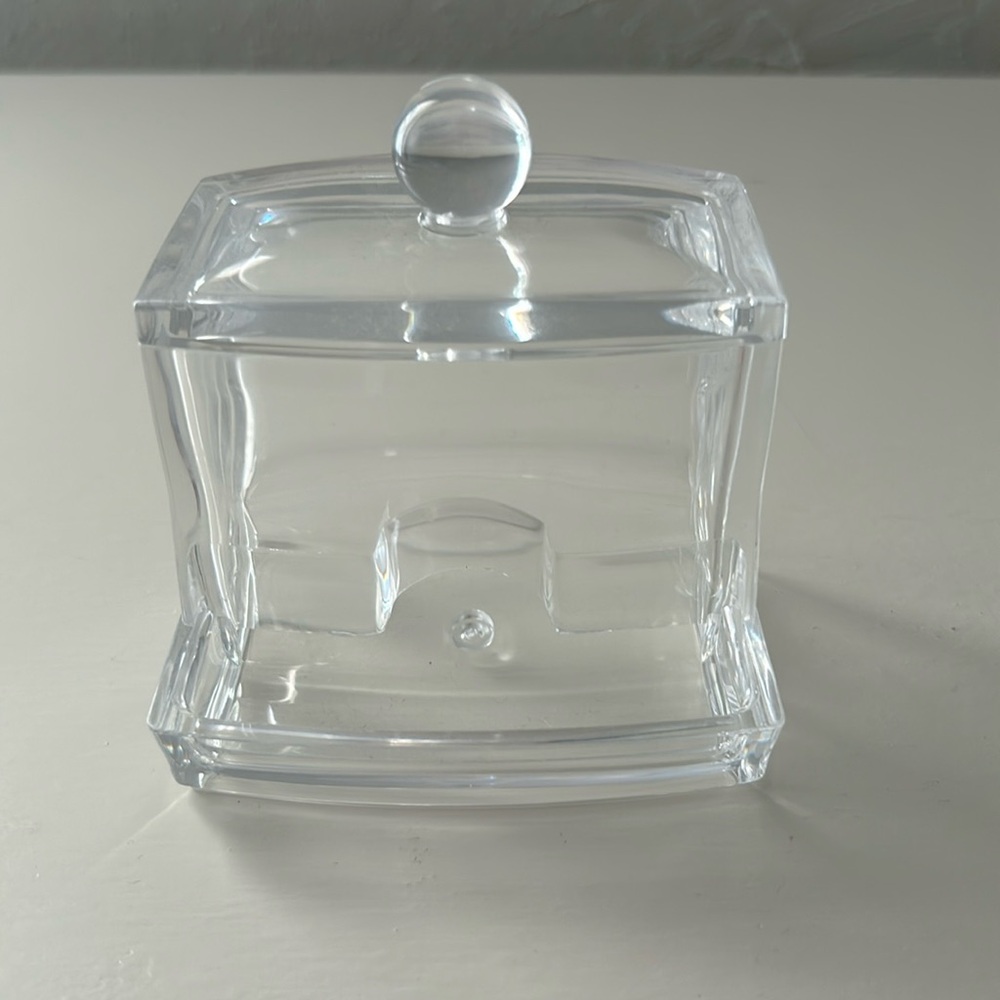 NWOT Clear acrylic toothpick dispenser